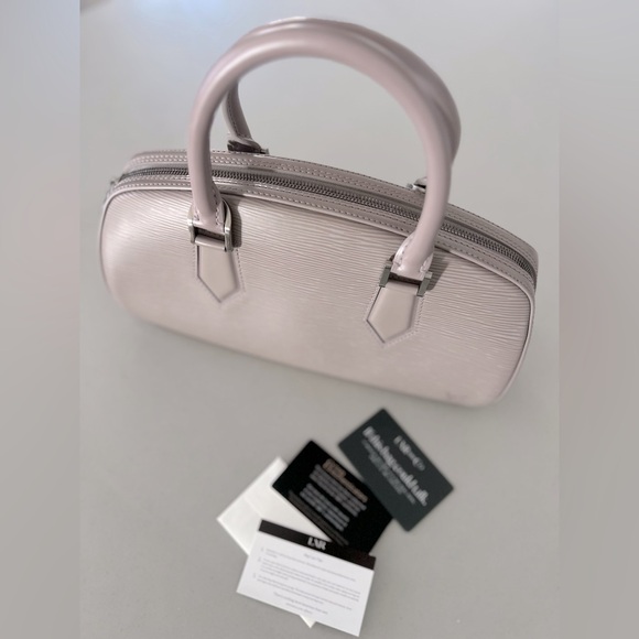 Louis Vuitton Handbags - Louis Vuitton Purple Epi Jasmin Handbag Top Handle LV